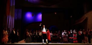 Звезды из Азербайджана, России и Беларуси показали в Баку историю про дерзкую цыганку (ФОТО)