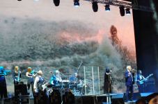 В Баку потрясающий концерт Валерия Меладзе начался с мелодии "Азербайджан" (ВИДЕО, ФОТО)