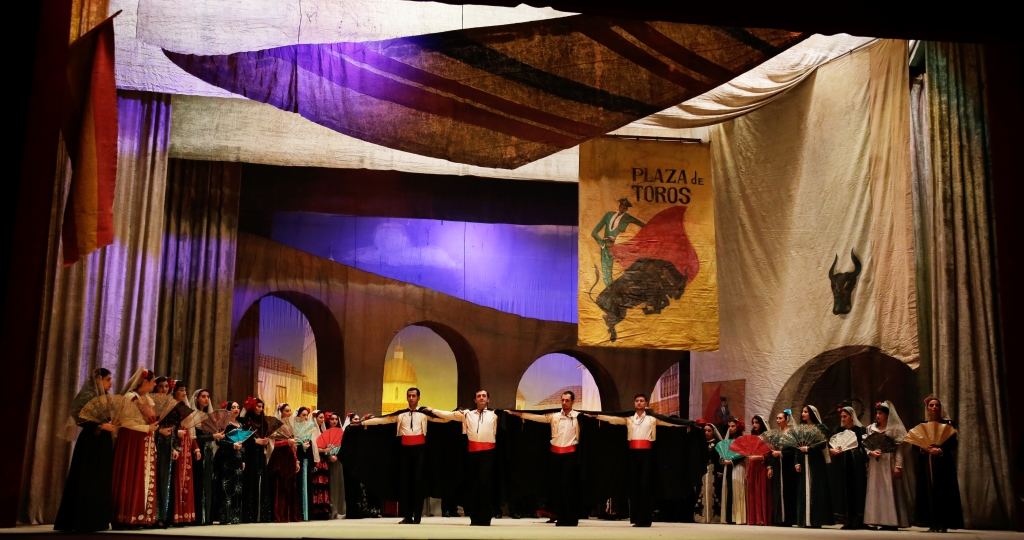 Звезды из Азербайджана, России и Беларуси показали в Баку историю про дерзкую цыганку (ФОТО)