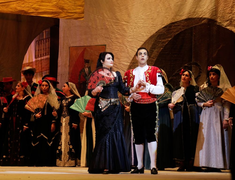 Звезды из Азербайджана, России и Беларуси показали в Баку историю про дерзкую цыганку (ФОТО)