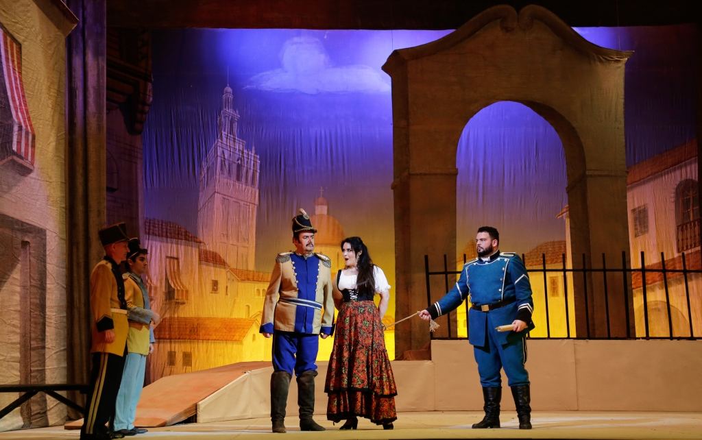 Звезды из Азербайджана, России и Беларуси показали в Баку историю про дерзкую цыганку (ФОТО)