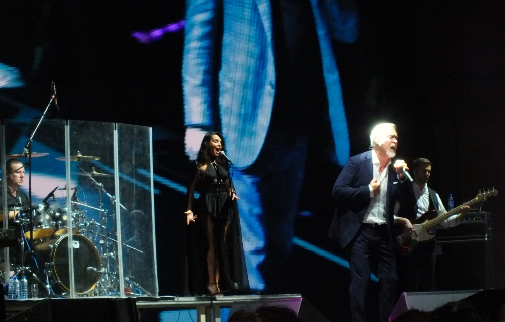 В Баку потрясающий концерт Валерия Меладзе начался с мелодии "Азербайджан" (ВИДЕО, ФОТО)