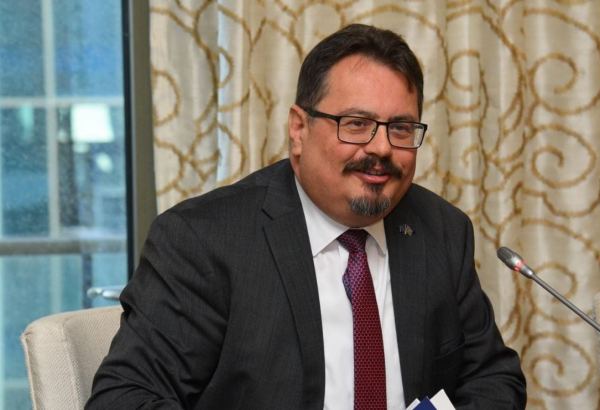 ЕС уделяет особое внимание сотрудничеству с гражданским обществом Азербайджана - Петер Михалко