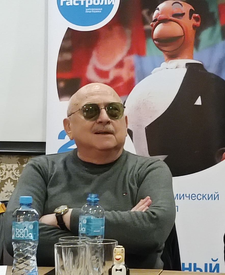 Как вдохнуть жизнь в куклу – высший пилотаж в Баку, или Самый чистый город среди многих столиц мира (ФОТО)