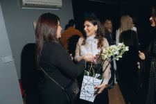 Праздник жизни в красках Нармины Наджафовой (ФОТО)