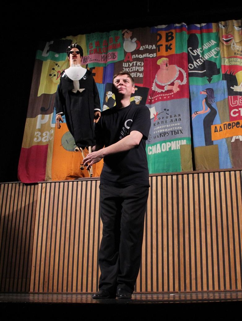 Необыкновенный концерт с конферансье Апломбовым в Баку прошел под смех и овации (ВИДЕО, ФОТО)