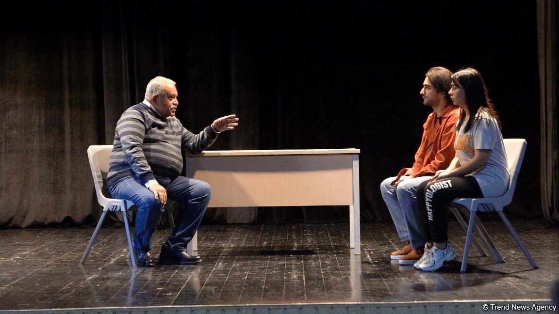 Театральный праздник в Баку – открытие Фестиваля короткометражных спектаклей 4.4 (ФОТО)