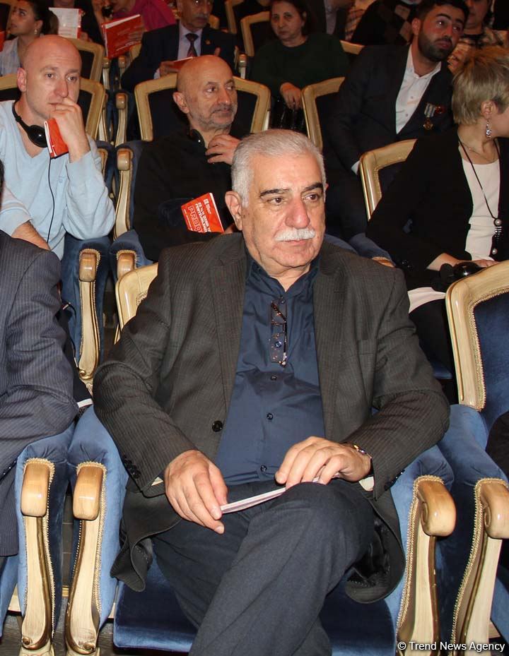 Театральный праздник в Баку – открытие Фестиваля короткометражных спектаклей 4.4 (ФОТО)