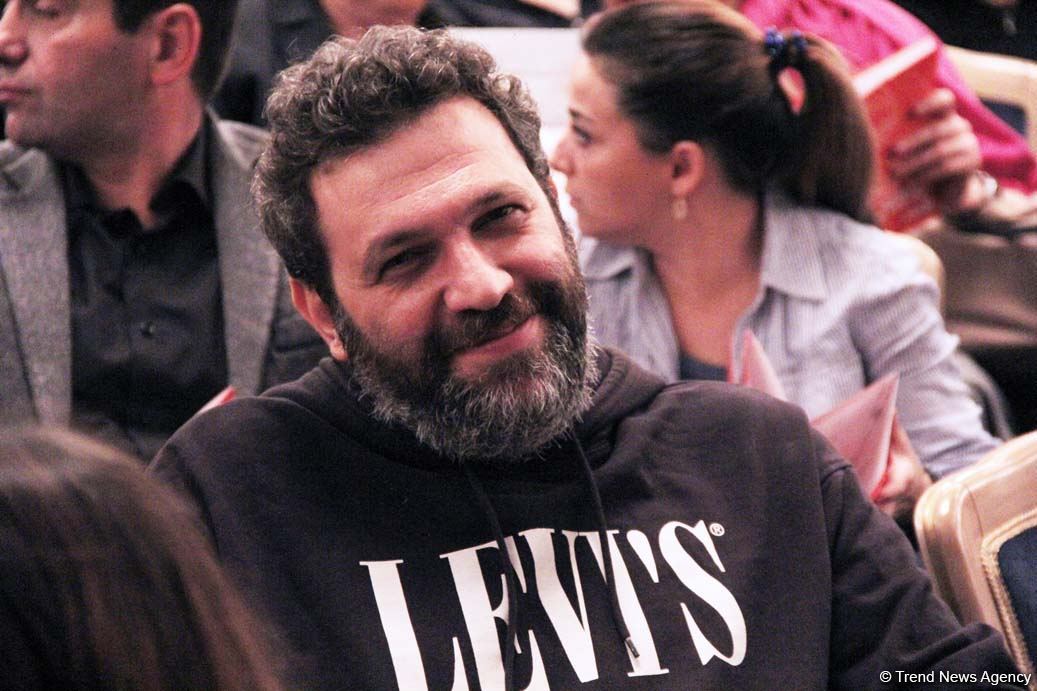 Театральный праздник в Баку – открытие Фестиваля короткометражных спектаклей 4.4 (ФОТО)