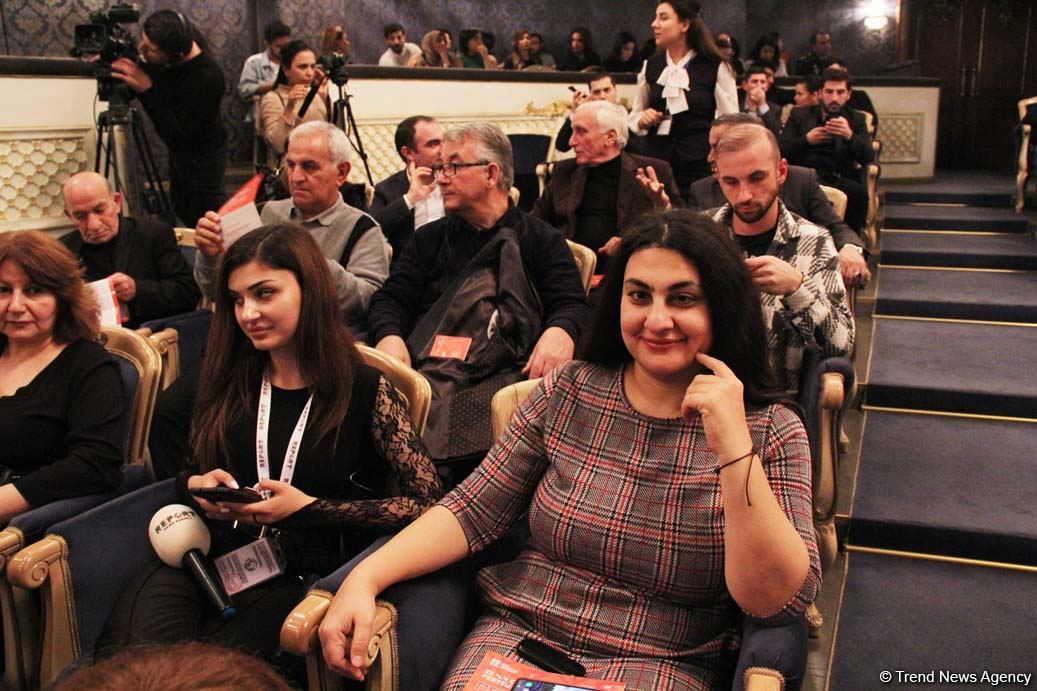 Театральный праздник в Баку – открытие Фестиваля короткометражных спектаклей 4.4 (ФОТО)