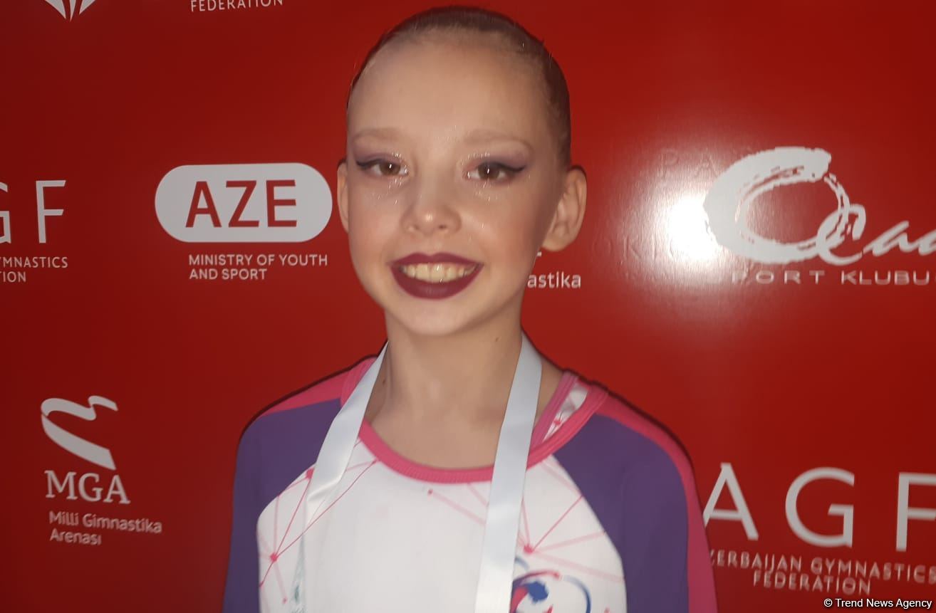 На соревнованиях представила новую программу – серебряный призер Международного кубка "Оджаг"