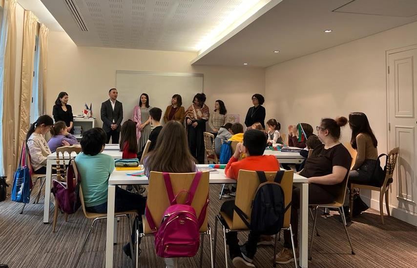 В Париже открылась азербайджанская воскресная школа "Натаван" (ФОТО)