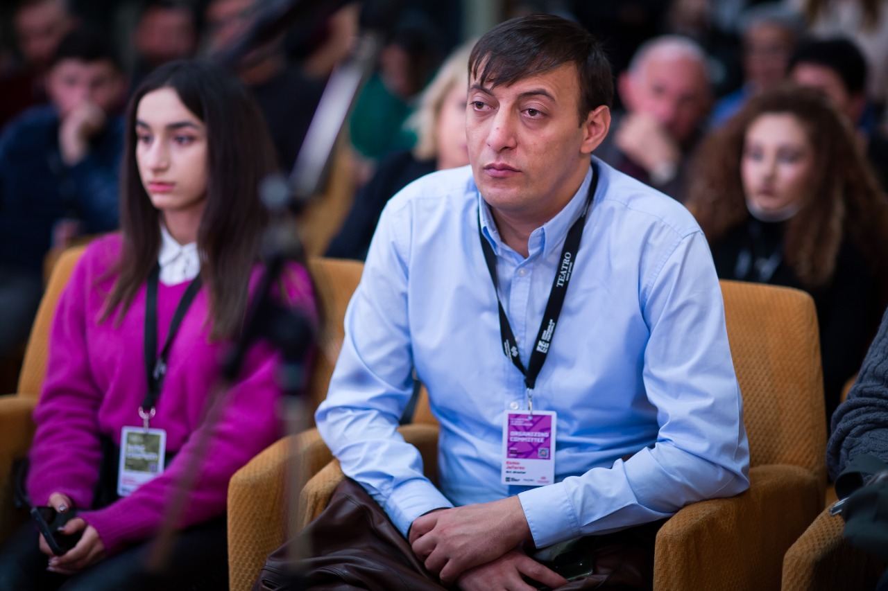 В Баку показали необычный чемодан … с бедами (ФОТО)