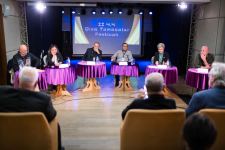 В Баку показали необычный чемодан … с бедами (ФОТО)