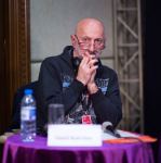 В Баку показали необычный чемодан … с бедами (ФОТО)