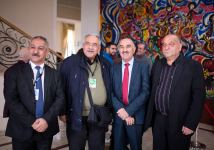 В Баку показали необычный чемодан … с бедами (ФОТО)