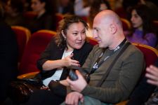 В Баку показали необычный чемодан … с бедами (ФОТО)