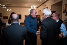 В Баку показали необычный чемодан … с бедами (ФОТО)