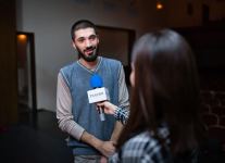 В Баку показали необычный чемодан … с бедами (ФОТО)