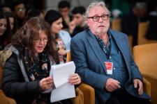 В Баку показали необычный чемодан … с бедами (ФОТО)