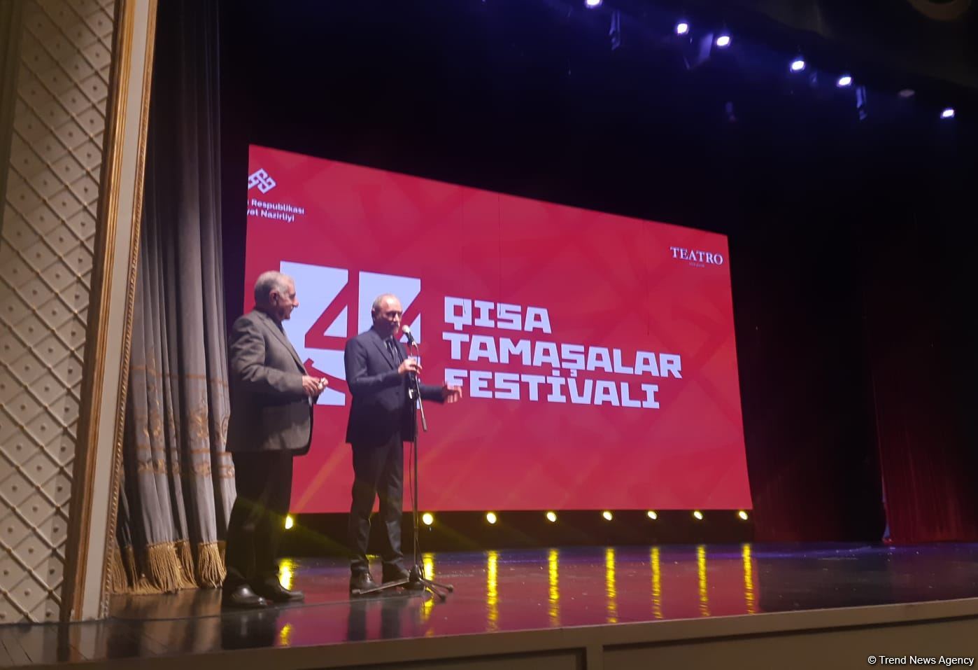 В Баку прошла церемония награждения победителей II Фестиваля короткометражных спектаклей 4.4 (ФОТО)