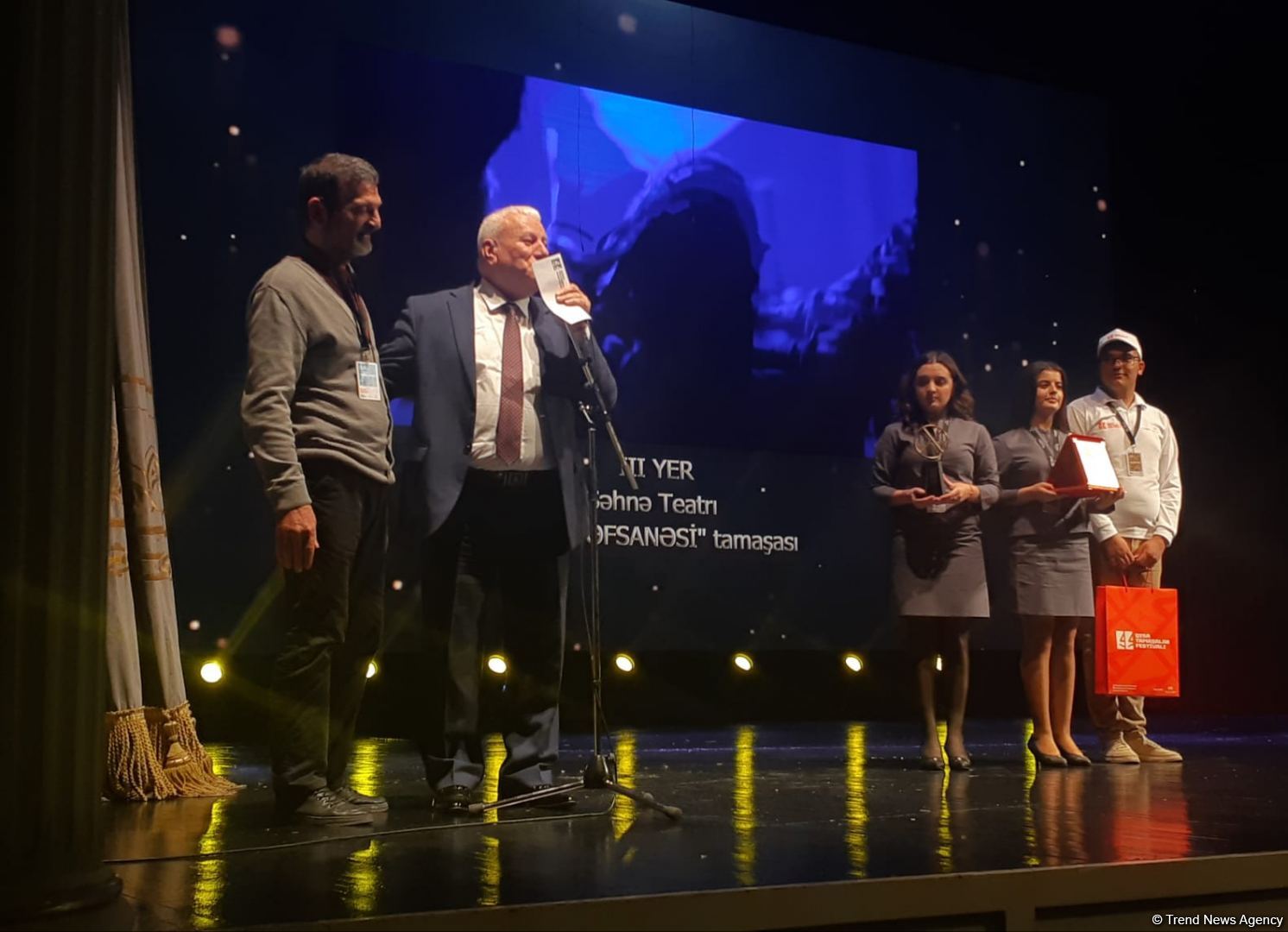 В Баку прошла церемония награждения победителей II Фестиваля короткометражных спектаклей 4.4 (ФОТО)