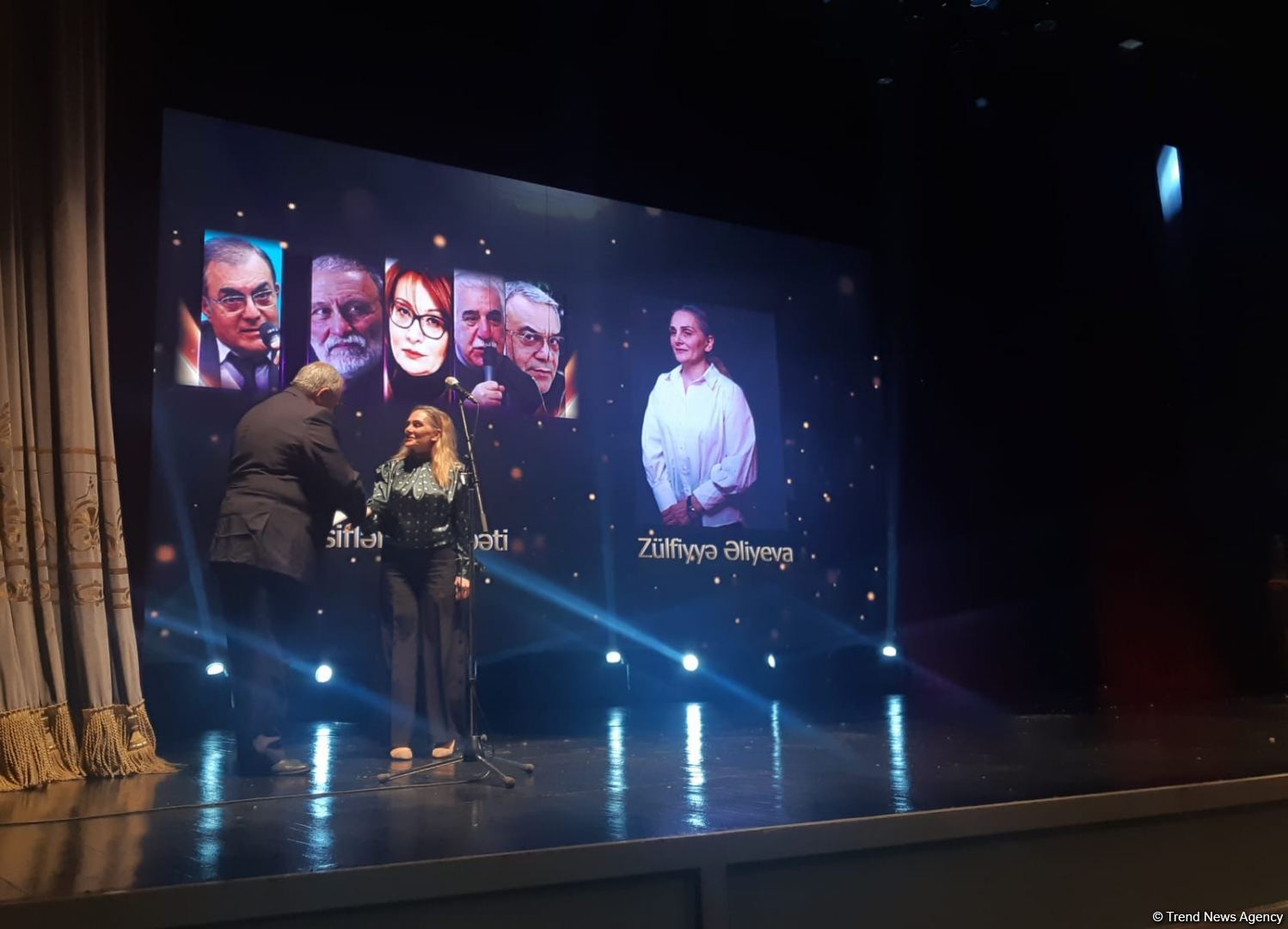 В Баку прошла церемония награждения победителей II Фестиваля короткометражных спектаклей 4.4 (ФОТО)