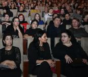 Внучка Шовкет Алекперовой – Шовкет исполняет "Шовкет". 100-летие легендарной певицы во Дворце Гейдара Алиева (ВИДЕО, ФОТО)