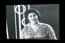 Внучка Шовкет Алекперовой – Шовкет исполняет "Шовкет". 100-летие легендарной певицы во Дворце Гейдара Алиева (ВИДЕО, ФОТО)