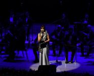 Внучка Шовкет Алекперовой – Шовкет исполняет "Шовкет". 100-летие легендарной певицы во Дворце Гейдара Алиева (ВИДЕО, ФОТО)