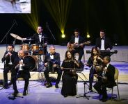 Внучка Шовкет Алекперовой – Шовкет исполняет "Шовкет". 100-летие легендарной певицы во Дворце Гейдара Алиева (ВИДЕО, ФОТО)