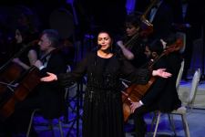 Внучка Шовкет Алекперовой – Шовкет исполняет "Шовкет". 100-летие легендарной певицы во Дворце Гейдара Алиева (ВИДЕО, ФОТО)