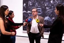 "В мультиперспективе" - YARAT представил выставку работ 17 турецких художников (ФОТО)