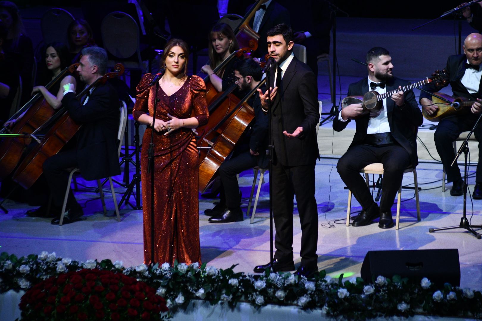 Внучка Шовкет Алекперовой – Шовкет исполняет "Шовкет". 100-летие легендарной певицы во Дворце Гейдара Алиева (ВИДЕО, ФОТО)