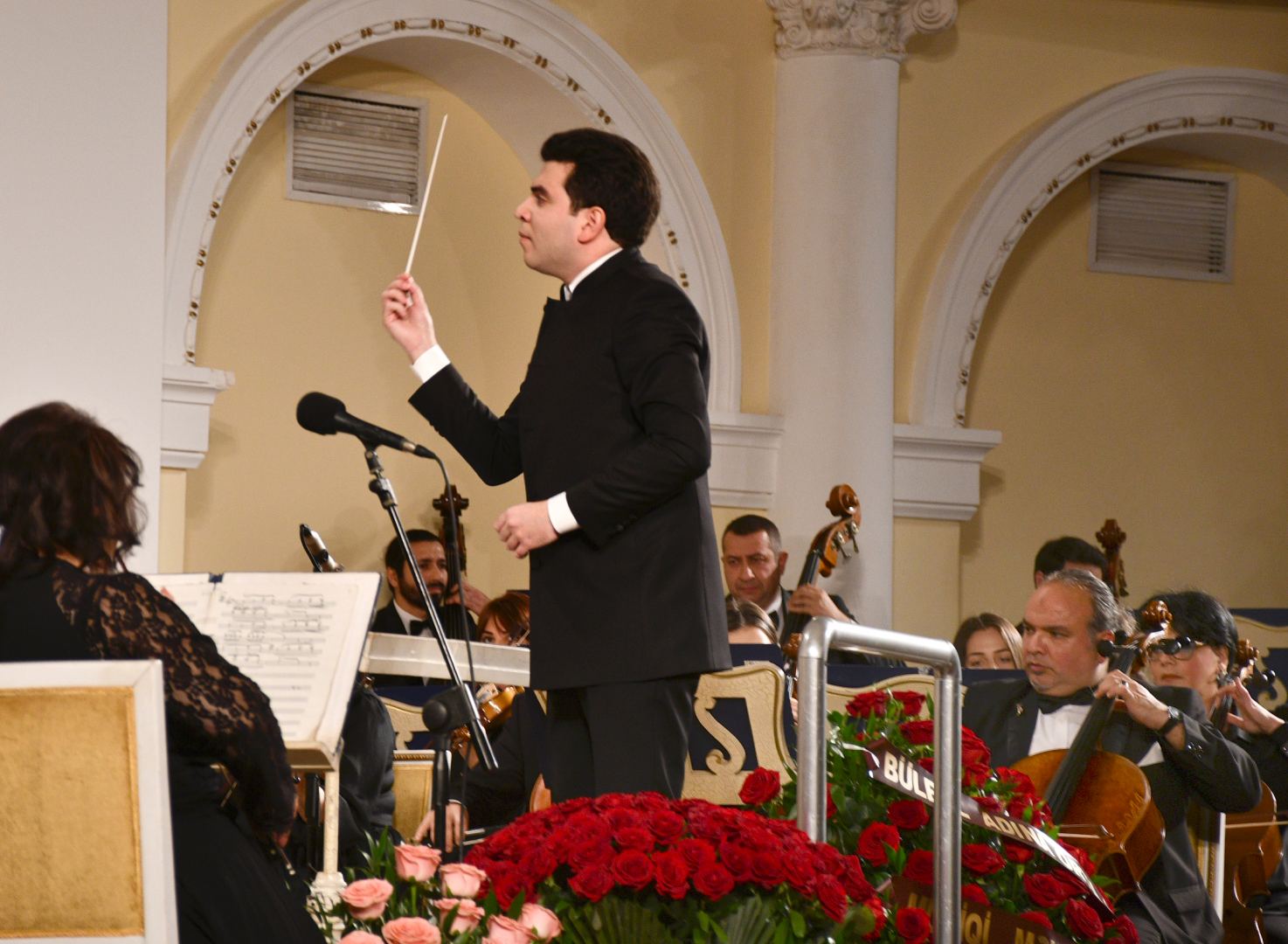 Маэстро Рауф Абдуллаев отметил 85-летие потрясающим вечером классической музыки  (ФОТО)