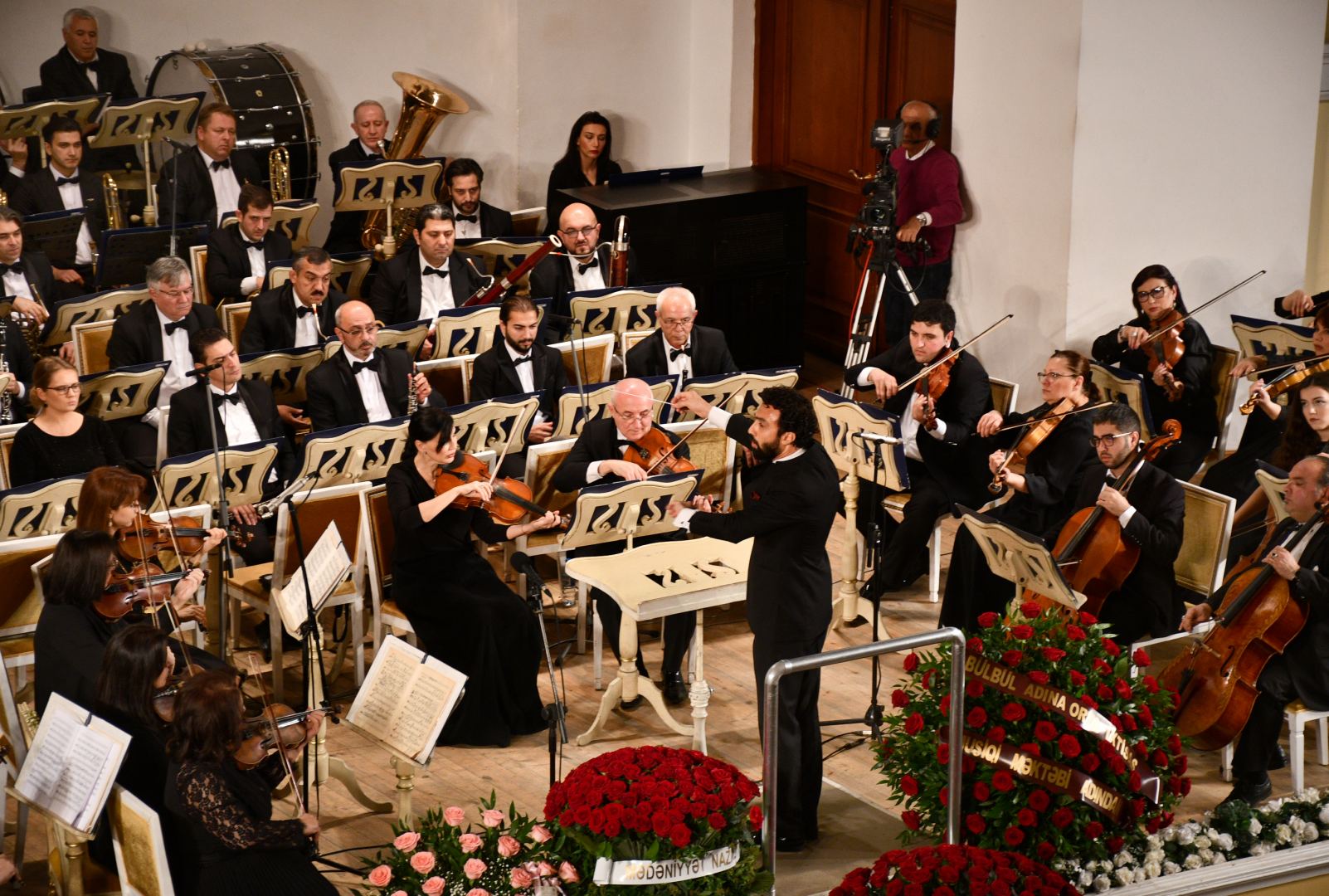 Маэстро Рауф Абдуллаев отметил 85-летие потрясающим вечером классической музыки  (ФОТО)