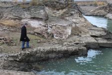 Национальный активист из Южного Азербайджана посетил Худаферинский мост (ФОТО)