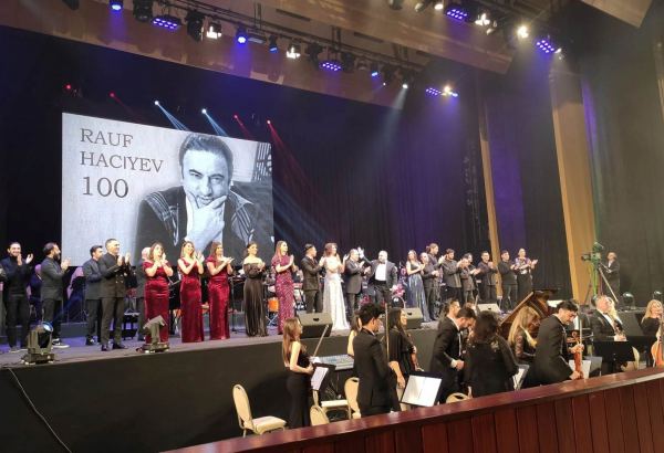 В Баку прошел эстрадно-джазовый концерт, посвященный 100-летию Рауфа Гаджиева  (ВИДЕО, ФОТО)