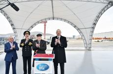 Президент Ильхам Алиев принял участие в церемонии сдачи в эксплуатацию танкера "Академик Хошбахт Юсифзаде" (ФОТО)