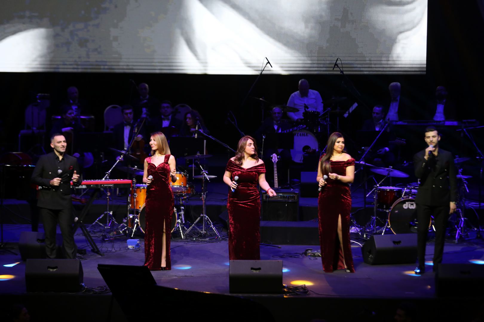 В Баку прошел эстрадно-джазовый концерт, посвященный 100-летию Рауфа Гаджиева  (ВИДЕО, ФОТО)