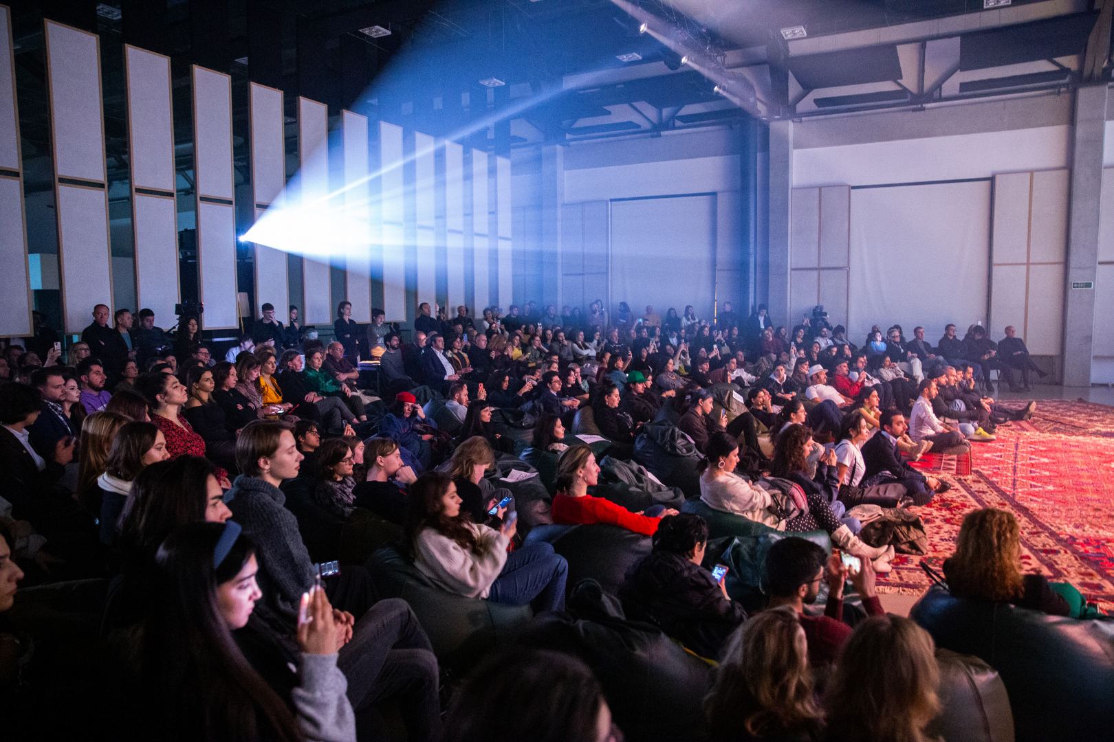 Пространство Современного Искусства YARAT представило выставочный проект "МЕТАКОД" (ФОТО)