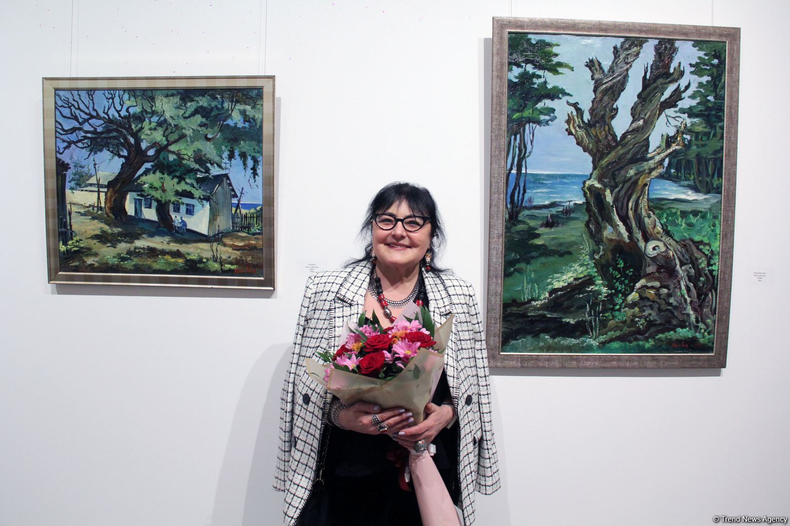 Юбилей с 65-ю цветами палитры! Душа, настроение и характер красочных произведений Наили Ахмедовой (ФОТО)