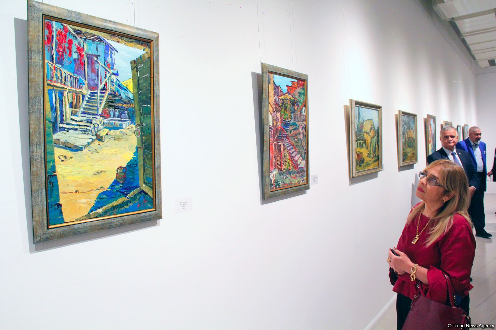 Юбилей с 65-ю цветами палитры! Душа, настроение и характер красочных произведений Наили Ахмедовой (ФОТО)