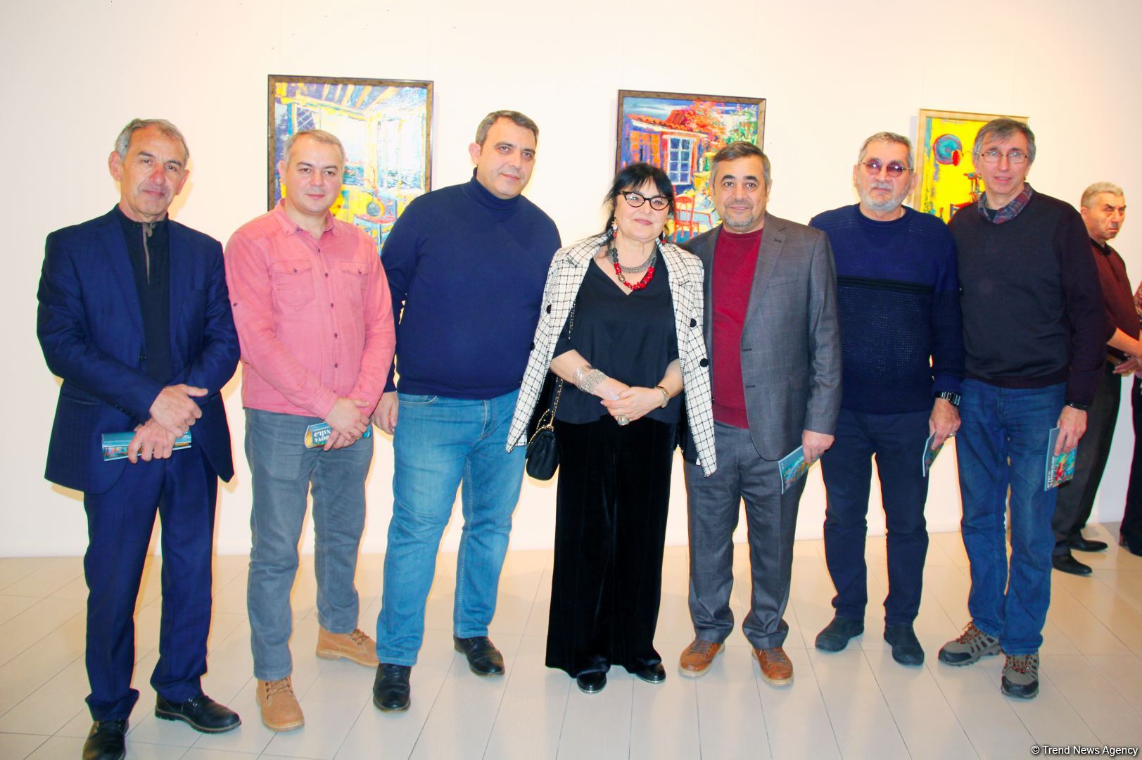 Юбилей с 65-ю цветами палитры! Душа, настроение и характер красочных произведений Наили Ахмедовой (ФОТО)