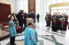 Первый вице-президент Мехрибан Алиева ознакомилась с выставками произведений изобразительного и декоративного искусства в городе Туркменбаши (ФОТО/ВИДЕО)