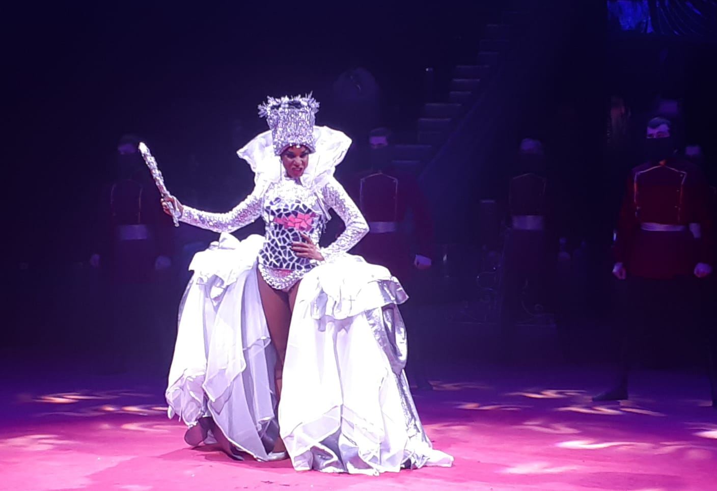 "Королевство зеркал" - время чудес в Бакинском цирке (ФОТО/ВИДЕО)