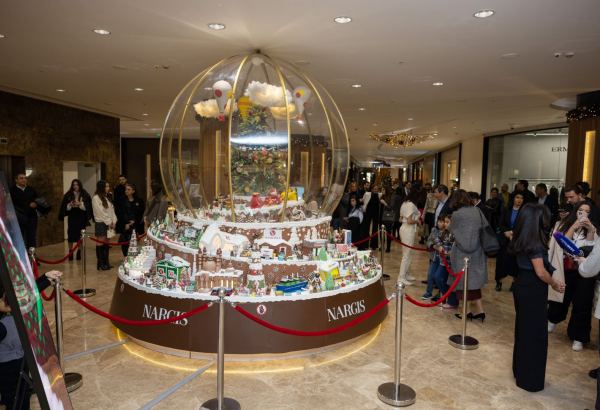 Состоялось официальное открытие NARGIS CITY -  инсталляция c более 100 кг пряничного теста (ВИДЕО, ФОТО)