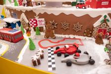 Состоялось официальное открытие NARGIS CITY -  инсталляция c более 100 кг пряничного теста (ВИДЕО, ФОТО)