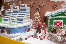 Состоялось официальное открытие NARGIS CITY -  инсталляция c более 100 кг пряничного теста (ВИДЕО, ФОТО)