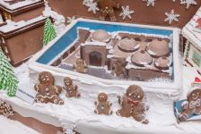 Состоялось официальное открытие NARGIS CITY -  инсталляция c более 100 кг пряничного теста (ВИДЕО, ФОТО)